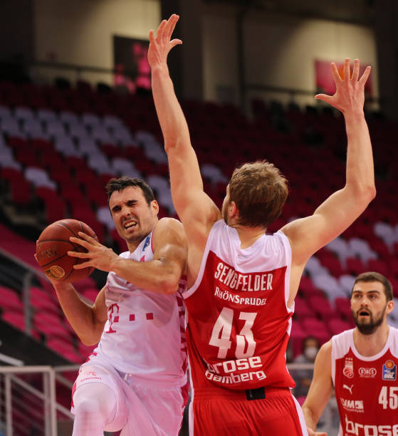 关键时刻难 关键时刻难