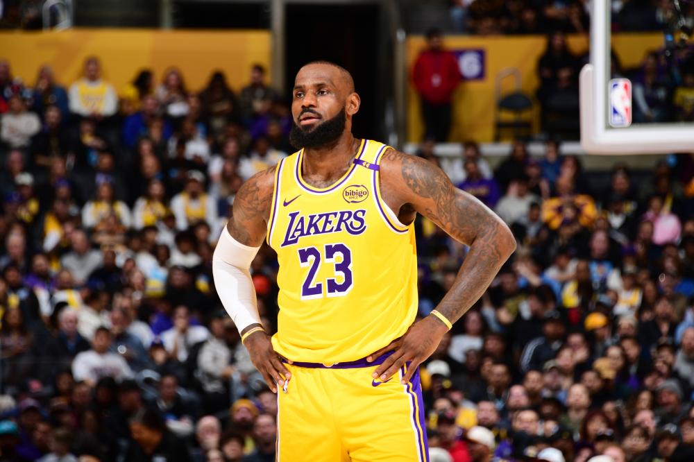 中心目睹了 中心目睹了